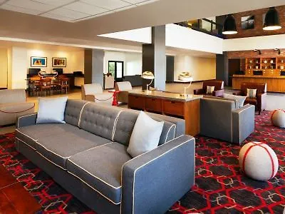 Hotel Four Points By Sheraton Phoenix South Mountain