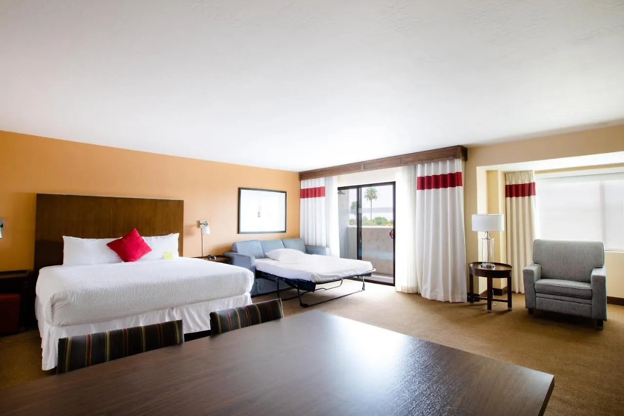 Four Points By Sheraton Phoenix South Mountain